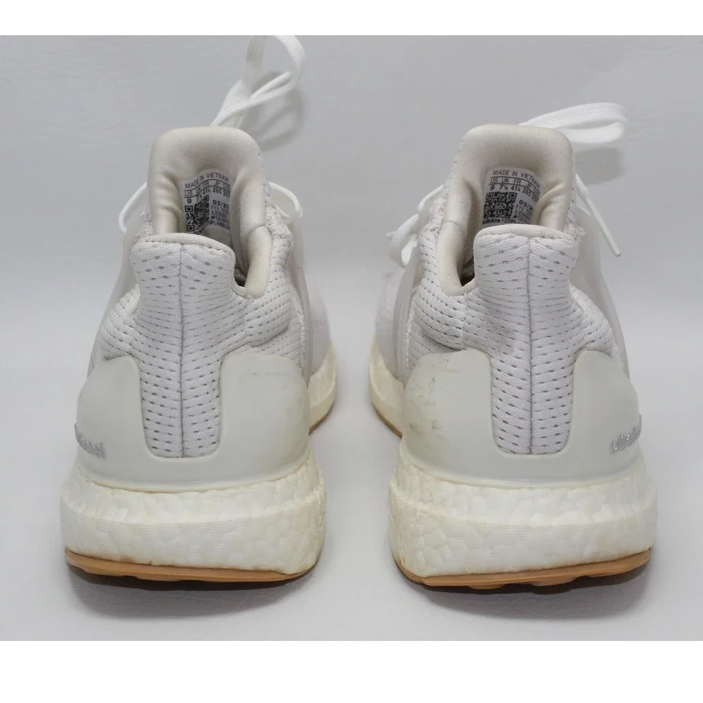 Adidas Ultraboost 1.0 Mens 9 Running Shoes White Gum Primeknit Boost ID9689